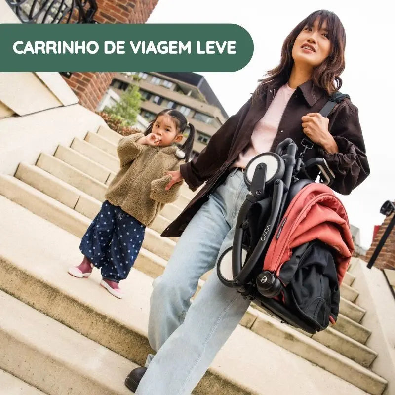 Lightweight travel pushchair
