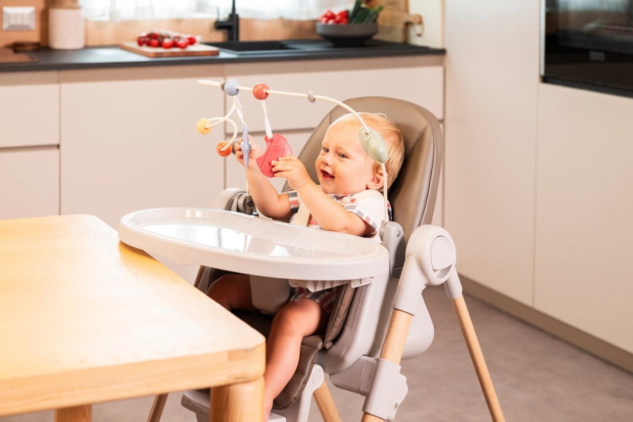 Chicco Arco de Brinquedos Activity Center - Rainbow