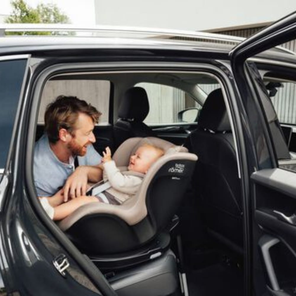 Cadeira Auto DualFix PRO M da Britax Romer  - Linen Grey dos 3 meses a 4 anos - LUX