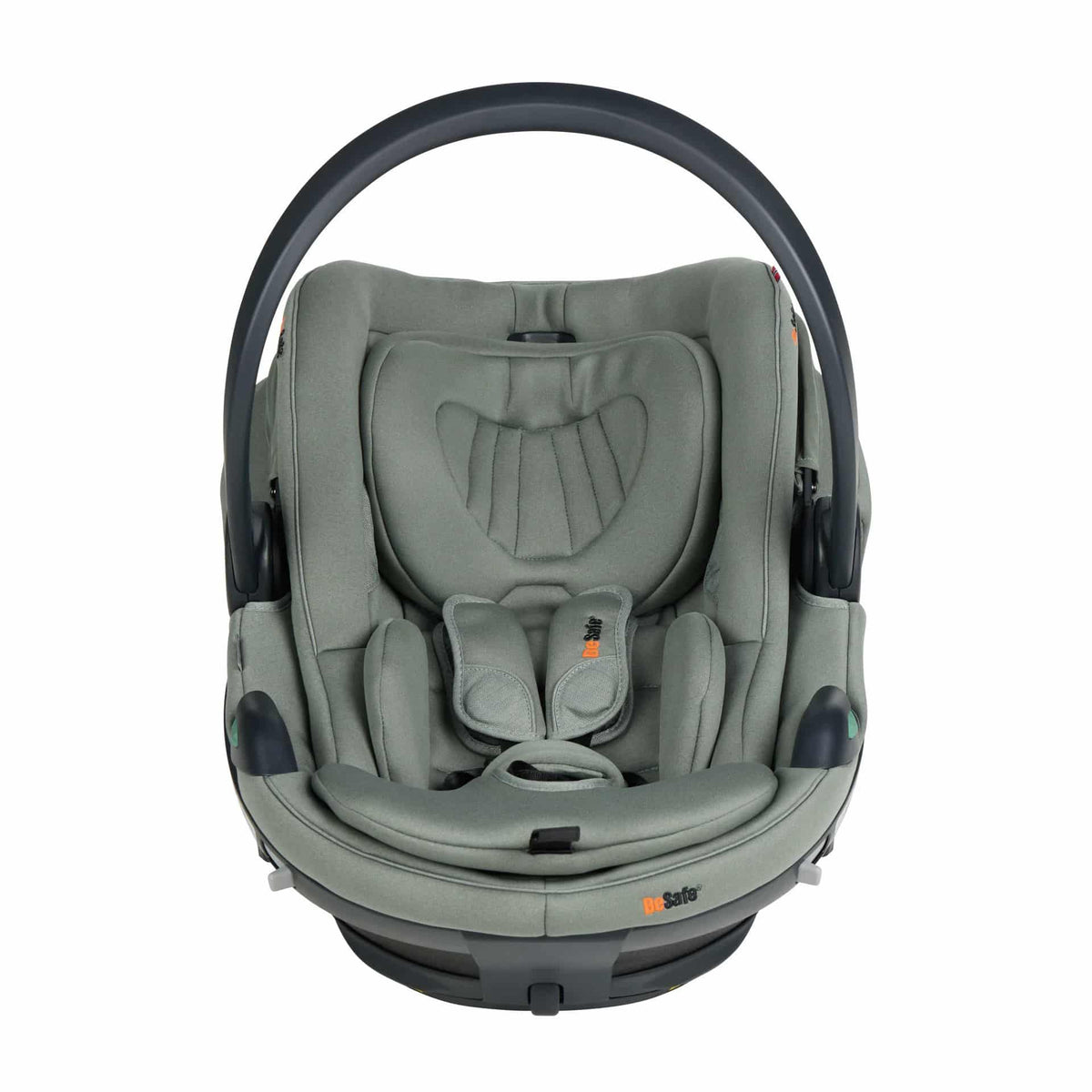 Vista de frente — BeSafe Cadeira Auto Go Beyond 2 Meadow Green SoftBreeze