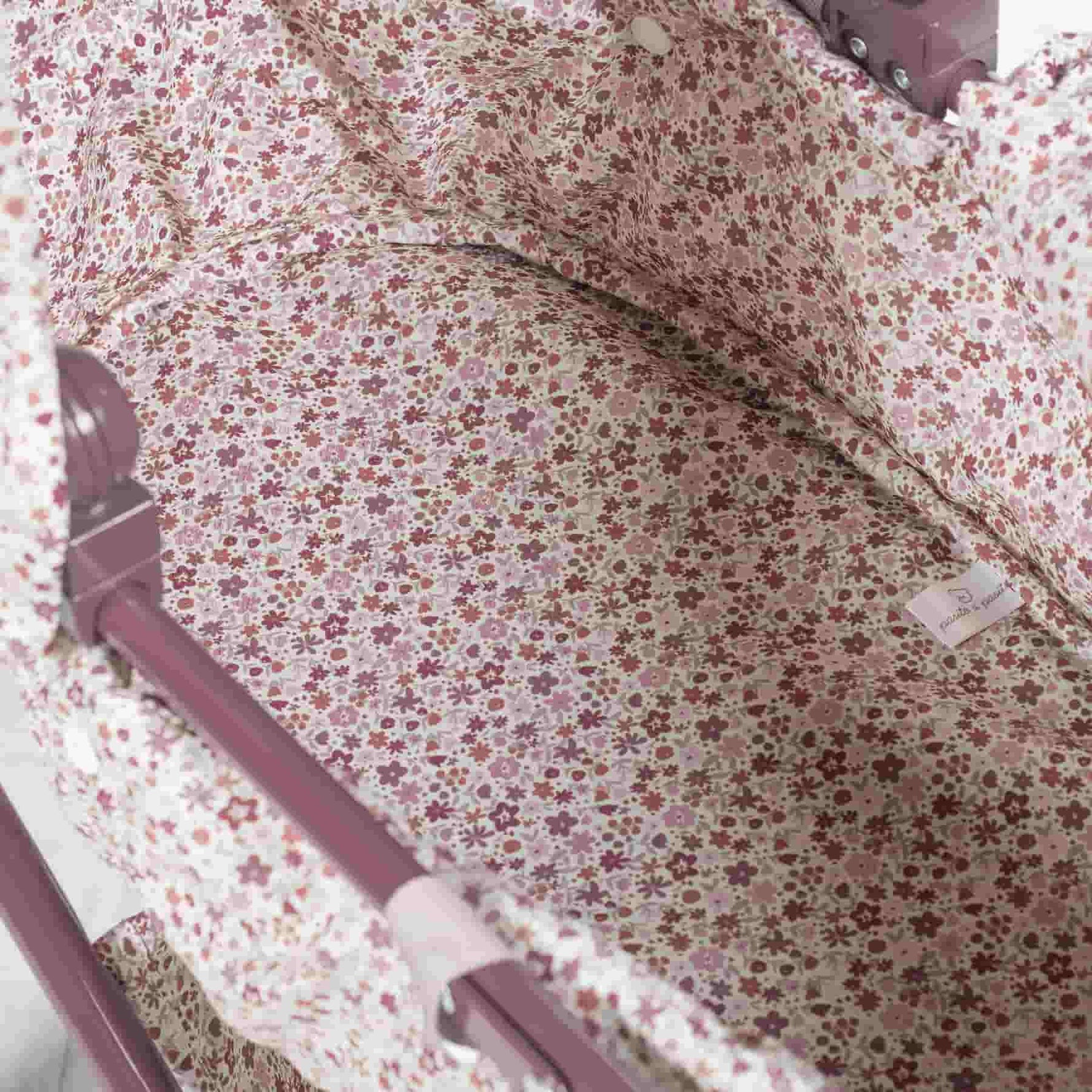 Pasito a Pasito Carrinho de Brincar com Alcofa Cherry Flores