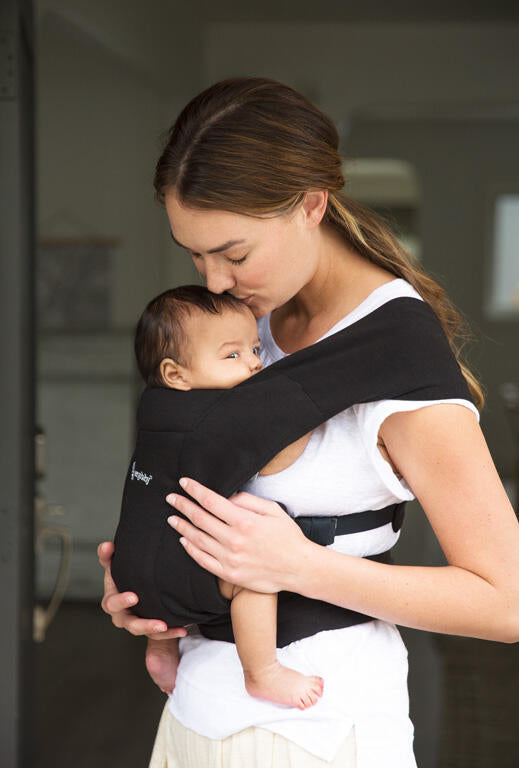 Ergobaby Mochila Portabebé Embrace - Negro