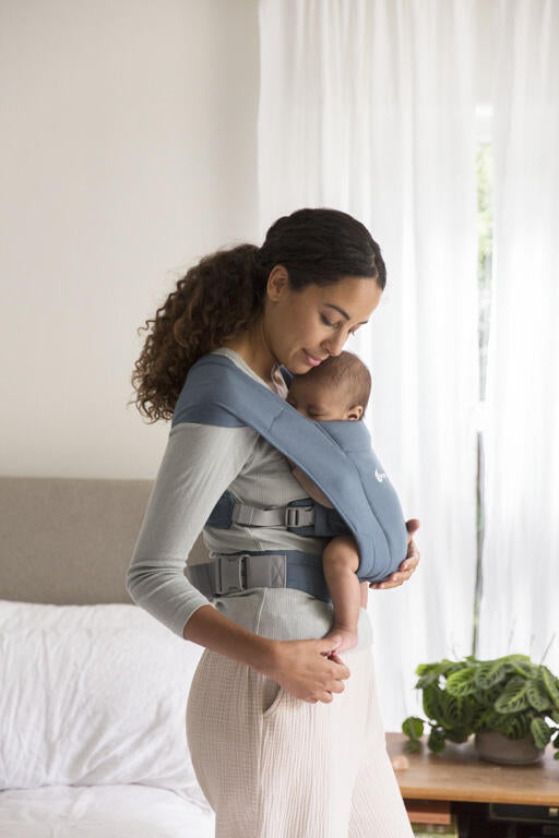 Ergobaby Mochila Portabebé Embrace - Azul Oxford