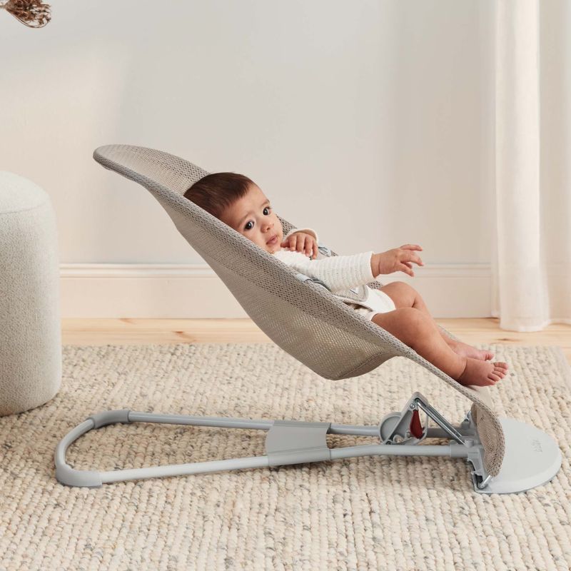 BabyBjorn Espreguiçadeira Balance Soft Mesh - Beige/Branco