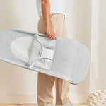 BabyBjorn Espreguiçadeira Balance Soft Mesh - Prata/Branco