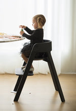 Stokke Steps Bundles - Assento Preto/Patas Pretas (Faia)