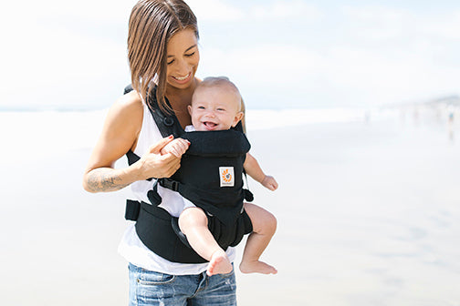 Ergobaby Omni Clássico Negro - Mochila Portabebé