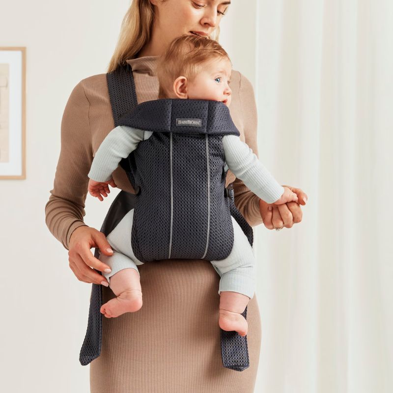 BabyBjorn Mochila Porta Bebé Mini Mesh - Azul Marino
