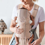 BabyBjorn Mochila Porta Bebé Mini Mesh - Rosa Perla