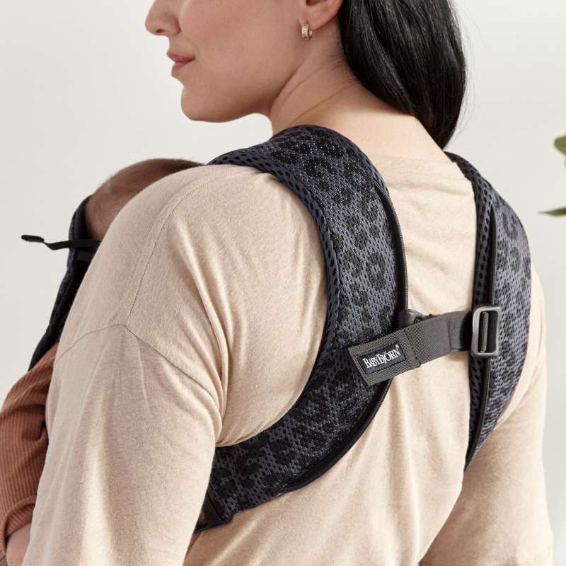 BabyBjorn Mochila Porta Bebé One Air - Antracita/Leopard