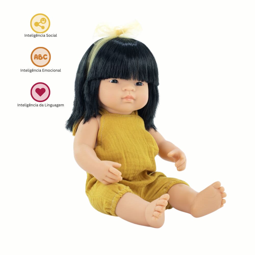 Boneca Asiática 38 cm My Friends & Me da Miniland - A partir dos 10 meses