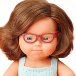 Boneca Caucasiana com Síndrome de Down e Óculos 38 cm My Friends & Me da Miniland - A partir dos 3 anos