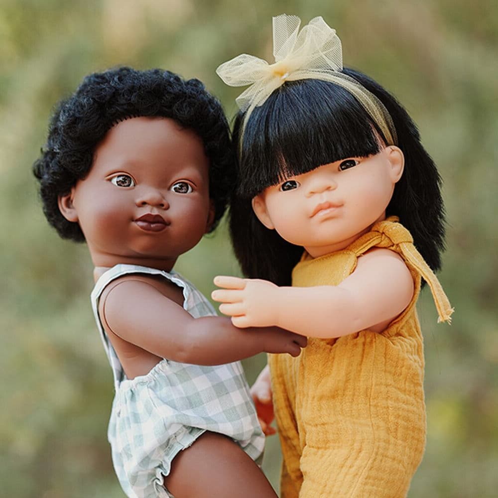 Boneco Africano 38 cm My Friends & Me da Miniland - A partir dos 10 meses