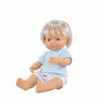 Boneco Caucasiano Loiro 38 cm My Friends & Me da Miniland - A partir dos 10 meses