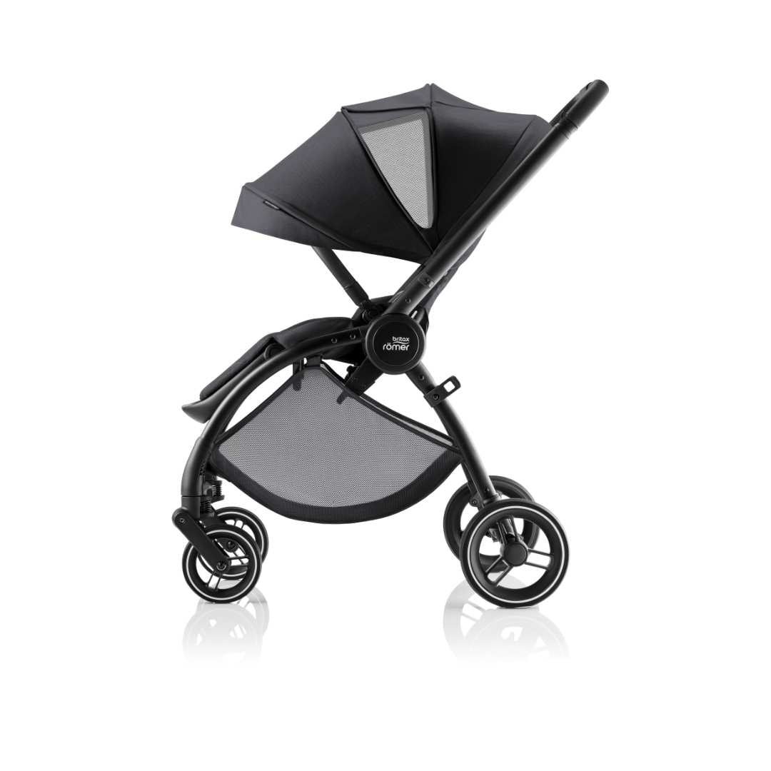 Trio Rio Carrinho de Bebé + Ovinho Baby-Safe Pro + Base Isofix Vario 5Z da Britax Römer - Style Carbon Black