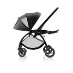 Trio Rio Carrinho de Bebé + Ovinho Baby-Safe Pro + Base Isofix Vario 5Z da Britax Römer - Style Carbon Black