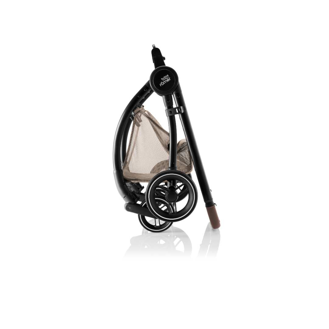 Trio Rio Carrinho de Bebé + Ovinho Baby-Safe Pro + Base Isofix Vario 5Z da Britax Römer - Style Teak