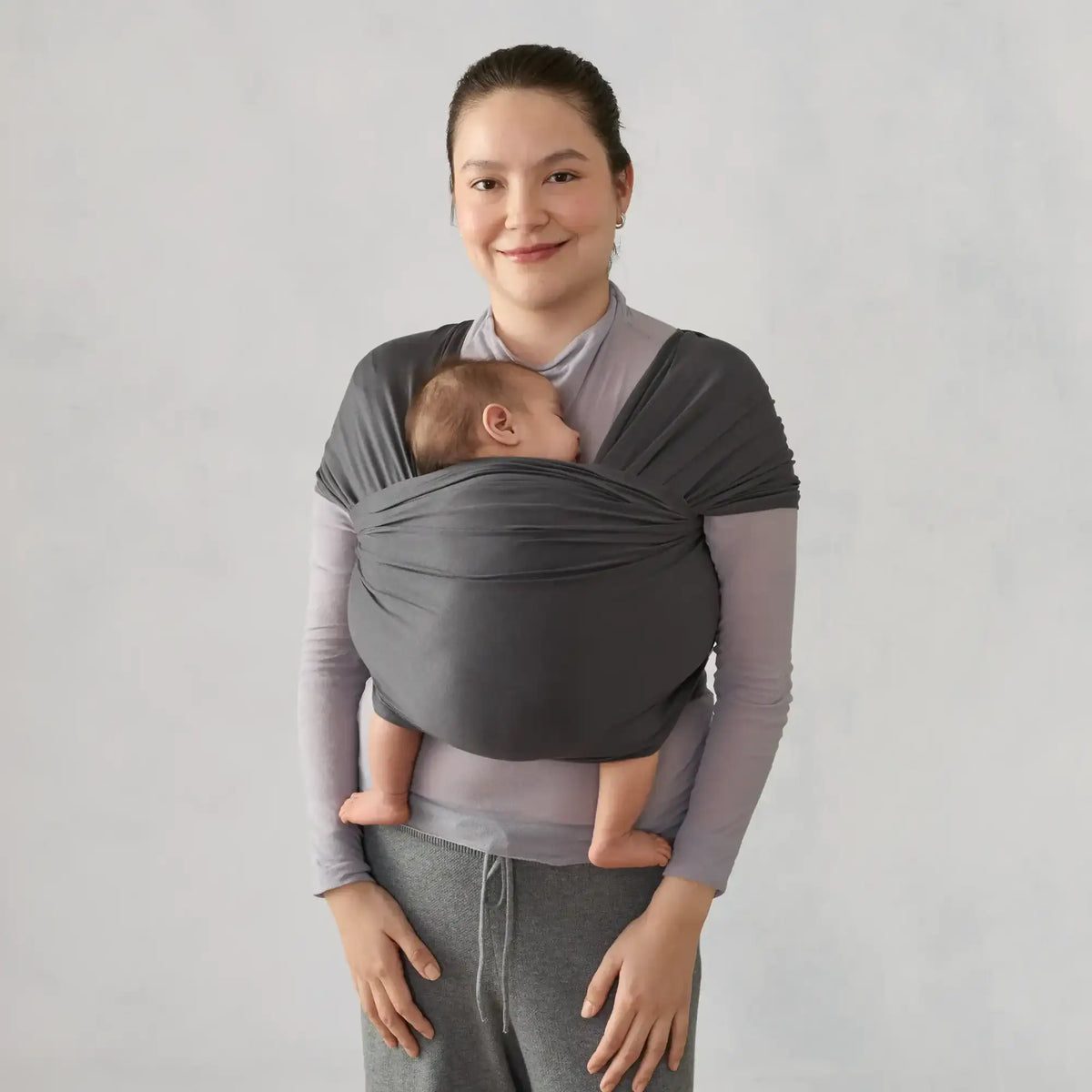 Ergobaby Pano Portabebé Aura Sustentável - Gris grafito