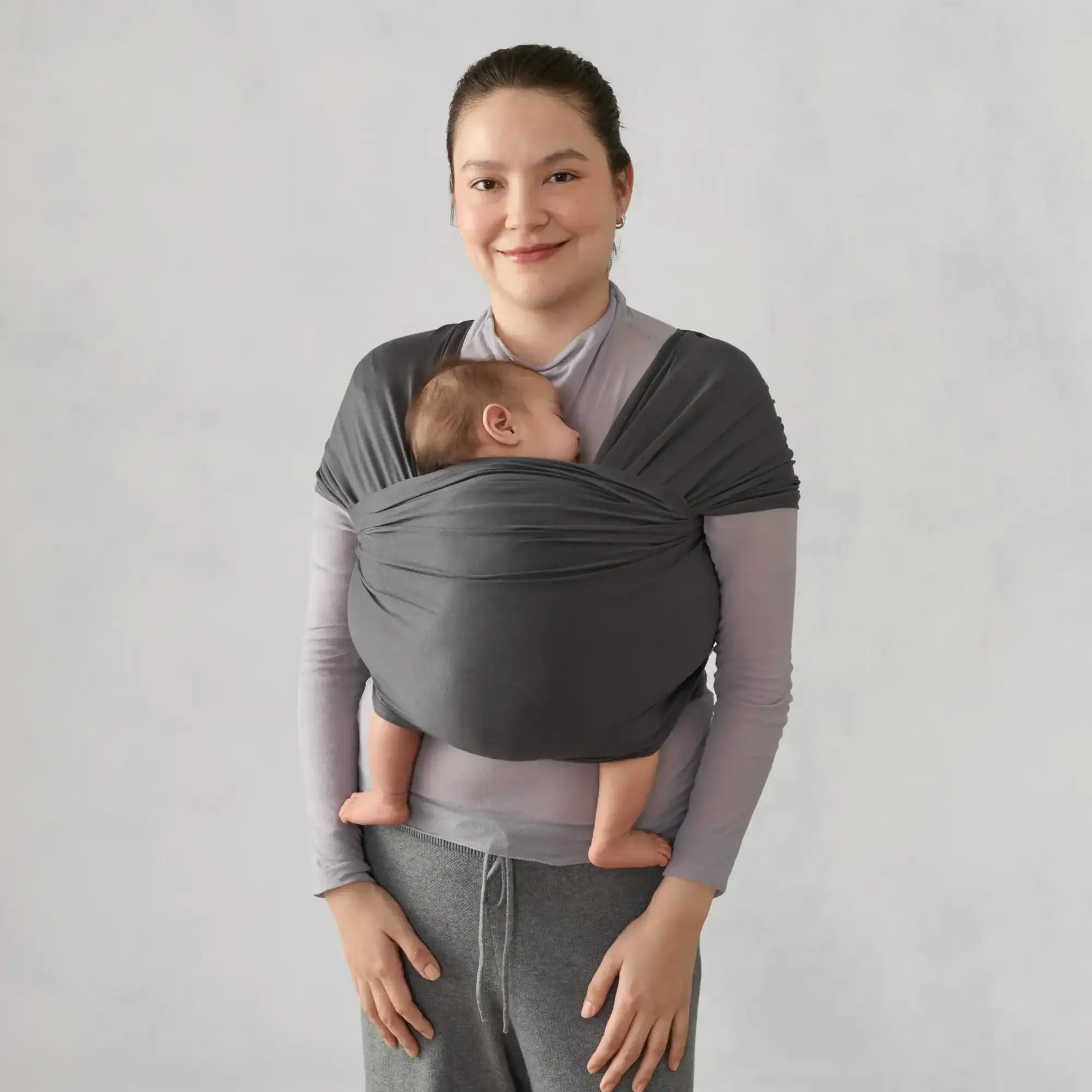 Ergobaby Pano Portabebé Aura Sustentável - Gris grafito