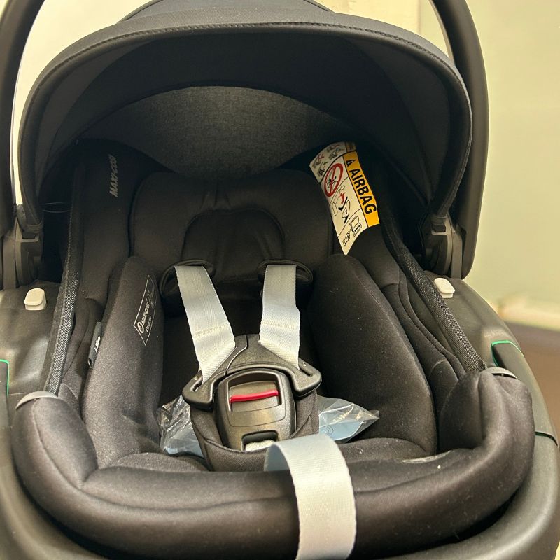 Maxi-Cosi Cadeira Auto Coral 360 - Essential Black