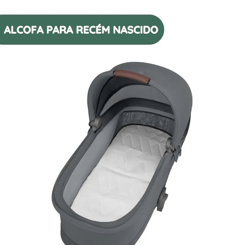 Uma alcofa para recém-nascido