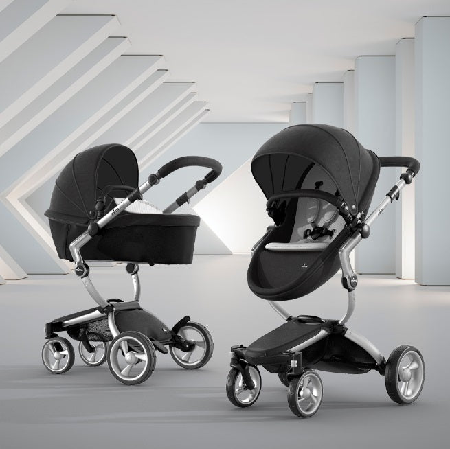 Mima Xari Carrinho de Passeio Chassi Alumínio + Assento Preto + Starter Pack Branco