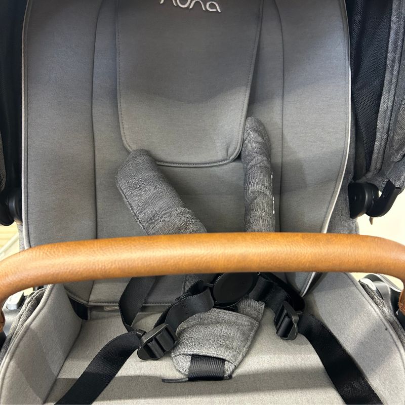 Pack Nuna Carrinho de Bebé Triv + Alcofa - Granite