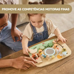 Tiny Love Tabuleiro de Atividades em Madeira Farmers Funday