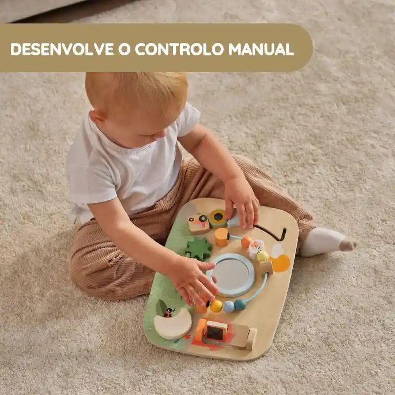 Tiny Love Tabuleiro de Atividades em Madeira Farmers Funday