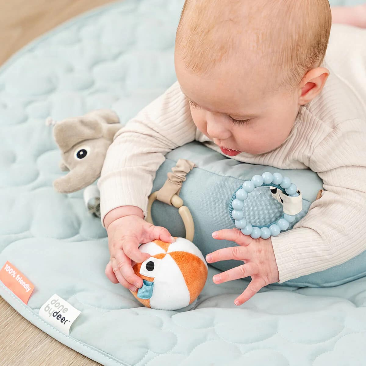 Done by Deer Brinquedo para tummy time Playground Azul
