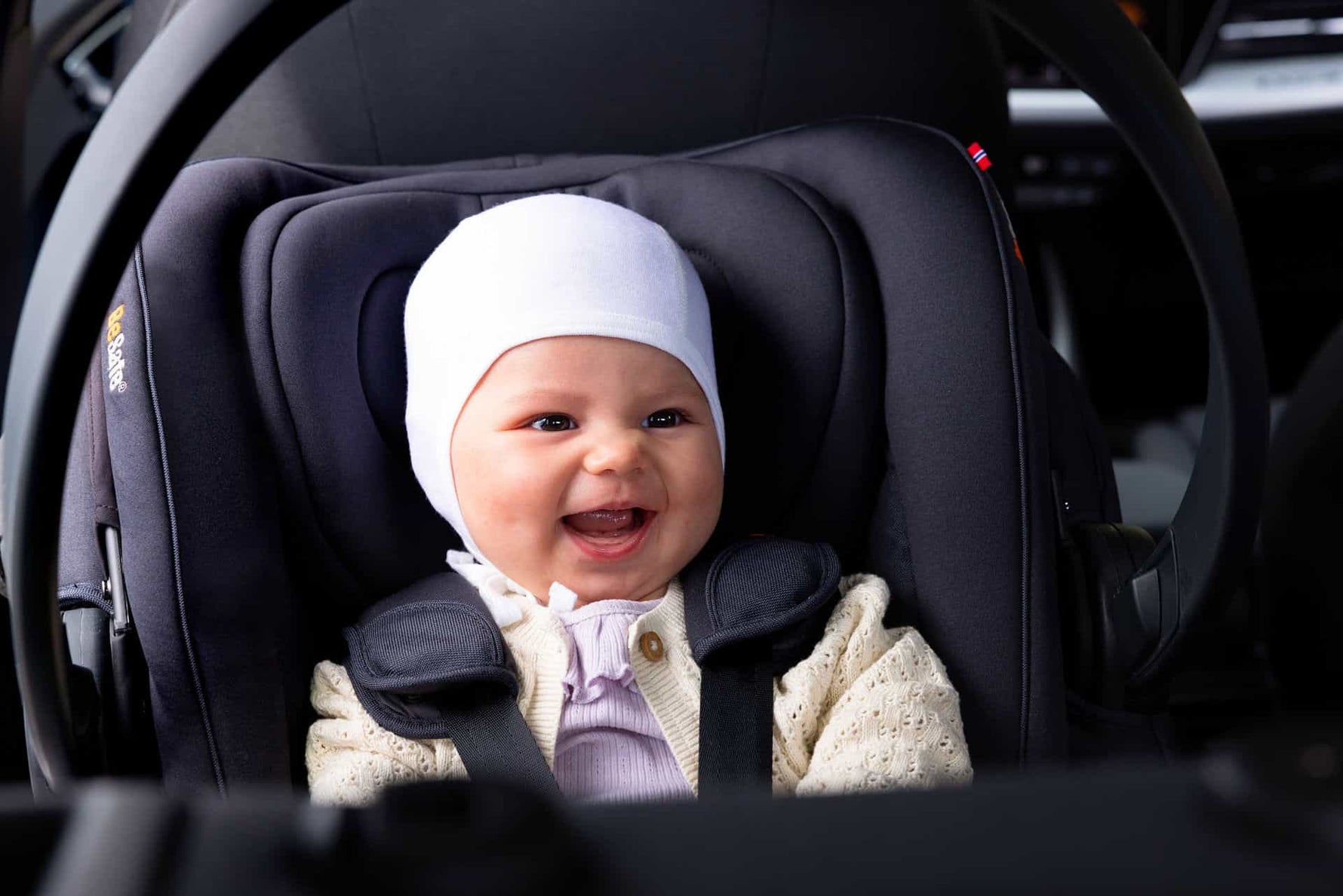 BeSafe Cadeira Auto Go Beyond - Black Soft Breeze