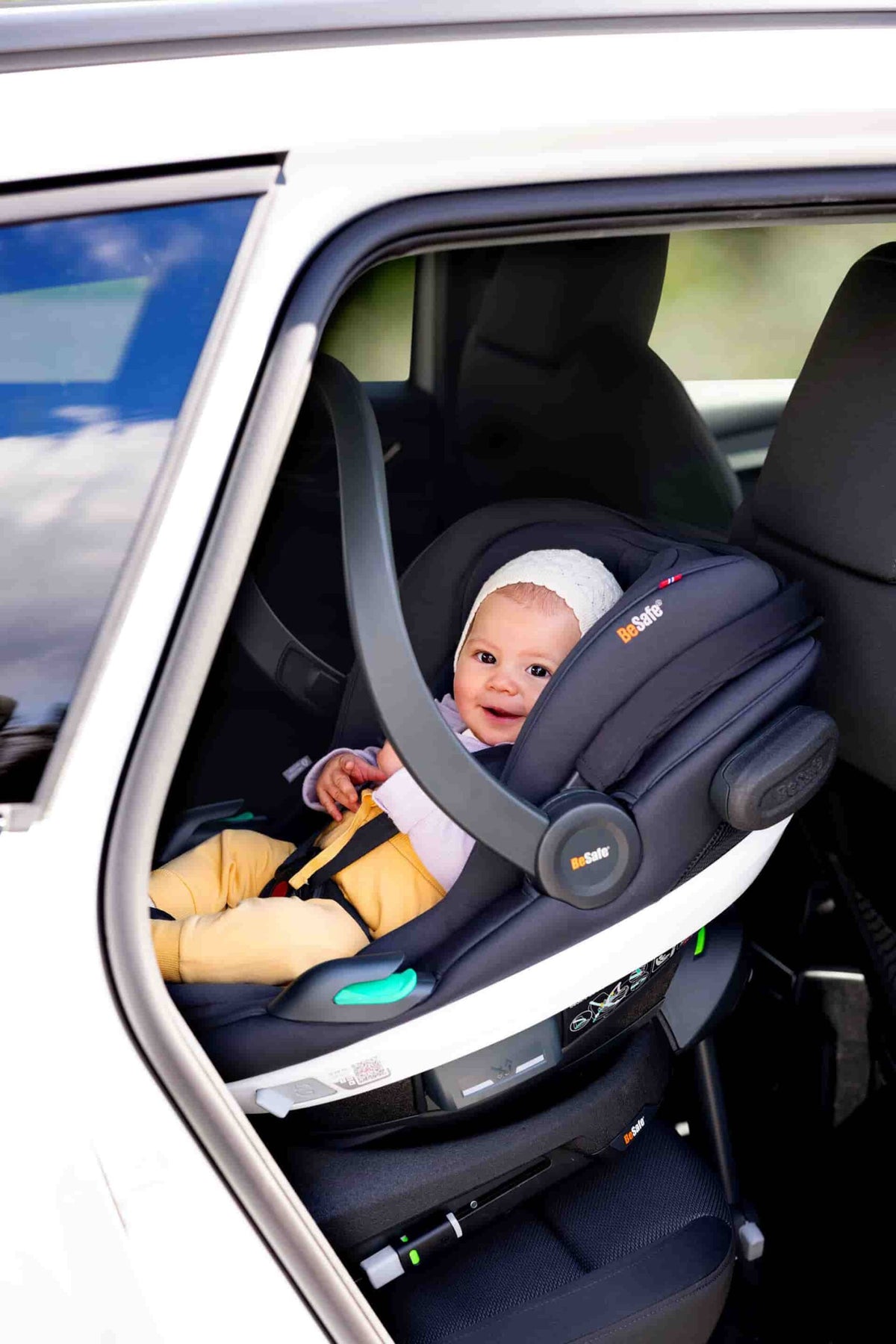 BeSafe Cadeira Auto Go Beyond - Black Soft Breeze
