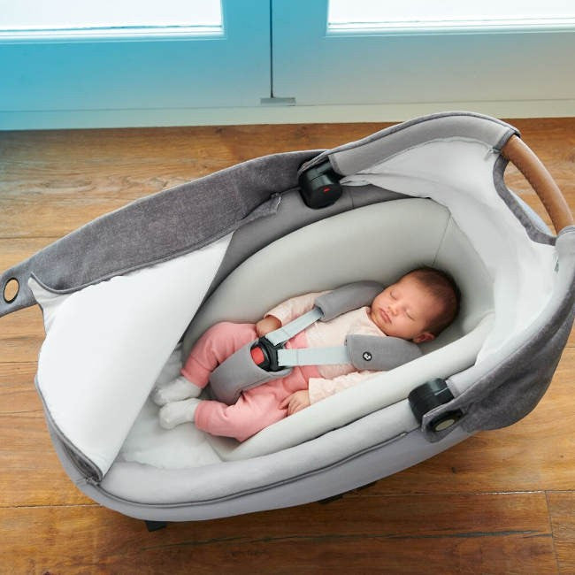 Maxi-Cosi Alcofa Jade i-Size - Essential Black