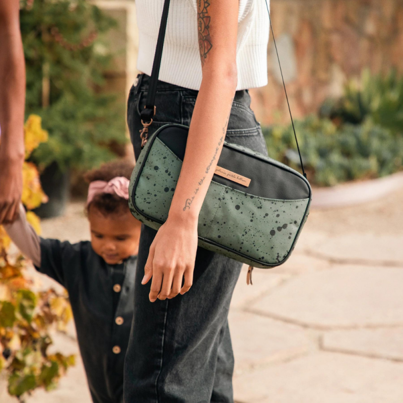 Petunia Clutch Trocador Companion - Olive Ink Blot