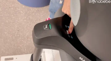 Maxi-Cosi Mica 360 Pro - Incluiu um mecanismo manual de bloqueio